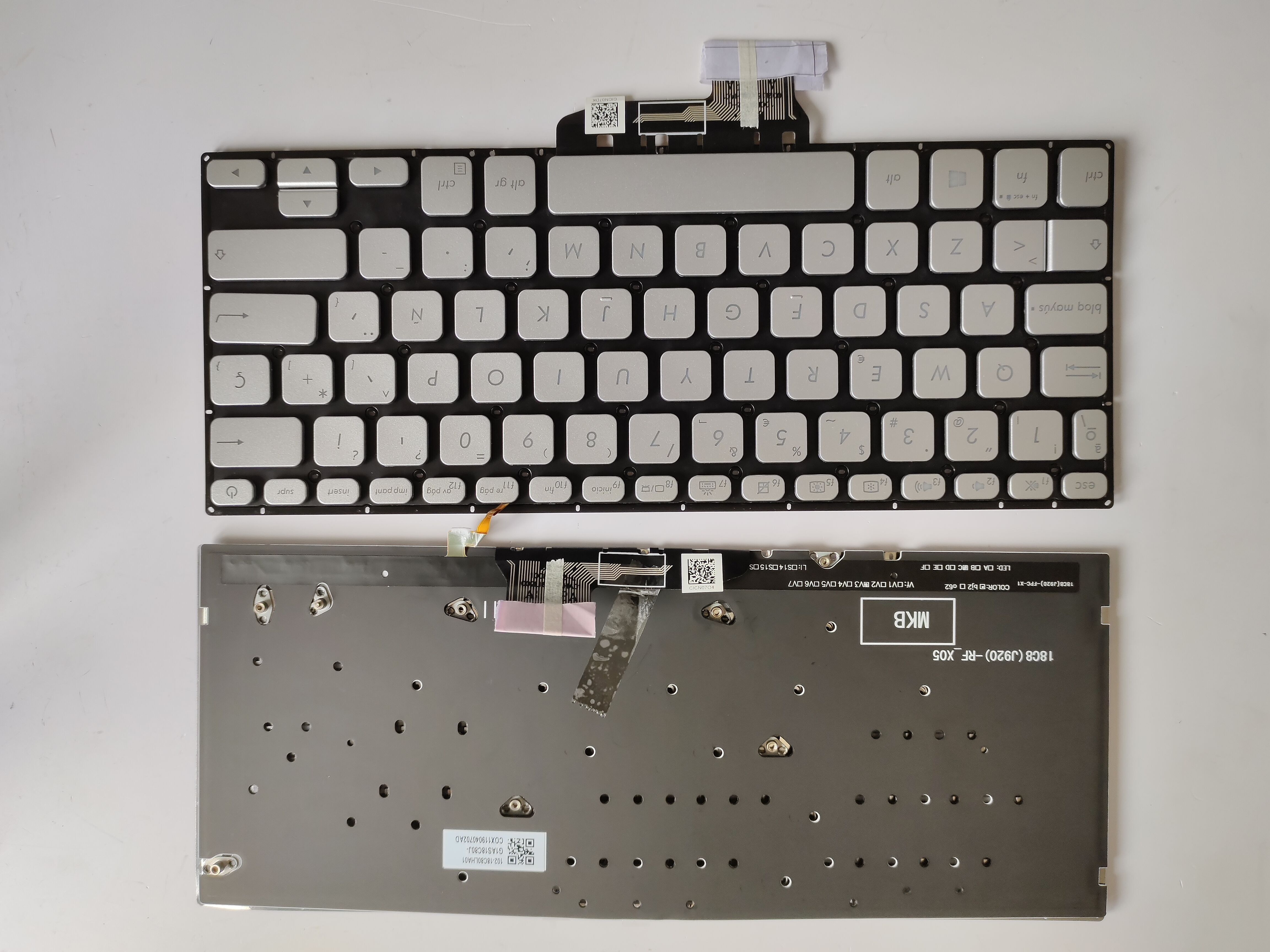 Picture of New Replacement Laptop Keyboard For ASUS X430/Small Enter/S4300U/S4300F/A403F/S430F/X430U SILVER Backlit SP Layout